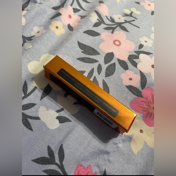 Melt Cosmetics 1942 Metal Lipgloss
New - Picture 3 of 4